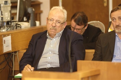 Frantiek Chvalovský je vinen. Mstský soud ho poslal na deset let za míe.
