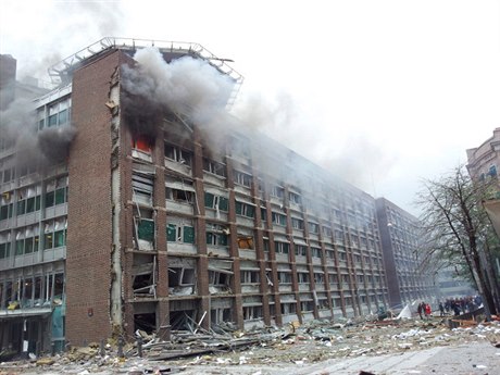 Horní patro budovy ministerstva ropného prmyslu v Oslu zachvátil poár.