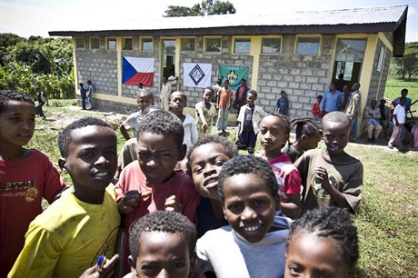 Under its relief and development program, People in Need (lovk v tísni) has built a dozen schools in Ethiopia