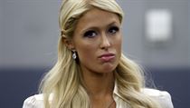 Paris Hilton před soudem v Las Vegas, kde se přiznala k držení kokainu. Paris Hilton před soudem v Las Vegas, kde se přiznala k držení kokainu.