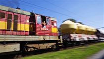 ČD Cargo patří mezi pět nějvětších železničních nákladních přepravců v EU. ČD Cargo patří mezi pět nějvětších železničních nákladních přepravců v EU.