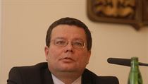 Defense Minister ‘Saša’ Vondra has pledged to reform the MoD’s procurement process Defense Minister ‘Saša’ Vondra has pledged to reform the MoD’s procurement process