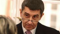 Andrej Babiš nemůže prezidentovi Václavu Klausovi zapomenout veto zákona o biopalivech. Andrej Babiš nemůže prezidentovi Václavu Klausovi zapomenout veto zákona o biopalivech.