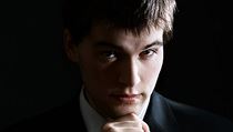 Český Assange Jakub Michálek prosí o zvýšenou opatrnost při předávání souborů přes internet. Český Assange Jakub Michálek prosí o zvýšenou opatrnost při předávání souborů přes internet.