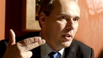 „Pan Knetig konkrétně mluvil o dvou bankách - J&T Banka a PPF Banka,“ řekl ČESKÉ POZICI Libor Michálek. „Pan Knetig konkrétně mluvil o dvou bankách - J&T Banka a PPF Banka,“ řekl ČESKÉ POZICI Libor Michálek.