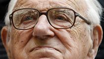 Sir Nicholas Winton (now 101 years old) was awarded the Order of Tomáš Garrigue Masaryk, Fourth Class, by the Czech President in 1998 | na serveru Lidovky.cz | aktuální zprávy