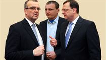 Předběžná dohoda ekonomických ministrů vlády o tom, jak bude vypadat penzijní systém od roku 2013, hodně vypovídá o vztazích uvnitř koalice. Předběžná dohoda ekonomických ministrů vlády o tom, jak bude vypadat penzijní systém od roku 2013, hodně vypovídá o vztazích uvnitř koalice.