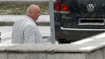 Poslanec a předseda sněmovního rozpočtového výboru Pavel Suchánek (ODS) po příletu z Dubaje na letiště v Ruzyni. Poslanec a předseda sněmovního rozpočtového výboru Pavel Suchánek (ODS) po příletu z Dubaje na letiště v Ruzyni.