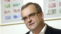 Ministr financí Miroslav Kalousek chce změnit degresivní systém zdanění fyzických osob zpět na progresivní. Ministr financí Miroslav Kalousek chce změnit degresivní systém zdanění fyzických osob zpět na progresivní.