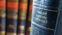 Odkud převzali výrazy do nového občanského kodexu jeho autoři? Snad z této notně vousaté sbírky? Odkud převzali výrazy do nového občanského kodexu jeho autoři? Snad z této notně vousaté sbírky?