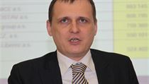 Postoj Víta Bárty coby ministra dopravy vůči Skansce coby soukromé firmě vytváří v Česku precedent. Postoj Víta Bárty coby ministra dopravy vůči Skansce coby soukromé firmě vytváří v Česku precedent.