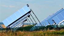 Povzbuzeni nálezem Ústavního soudu, který zrušil retroaktivní změny v systému stavebního spoření, začínají majitelé solárních elektráren po státu vymáhat peníze odvedené během prvních tří měsíců platnosti nové daně. Povzbuzeni nálezem Ústavního soudu, který zrušil retroaktivní změny v systému stavebního spoření, začínají majitelé solárních elektráren po státu vymáhat peníze odvedené během prvních tří měsíců platnosti nové daně.