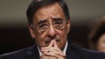 Leon Panetta ještě jako ředitel CIA při úspěšném slyšení 9. června v branném výboru amerického Senátu. Leon Panetta ještě jako ředitel CIA při úspěšném slyšení 9. června v branném výboru amerického Senátu.