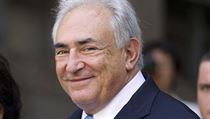 Dominiqua Strauss-Kahna čeká v New Yorku 18. července další soudní přelíčení v případu údajného sexualního napadení pokojské. Již v pátek byl však propuštěn z domácího vězení kvůli nevěrohodnosti domnělé oběti. Dominiqua Strauss-Kahna čeká v New Yorku 18. července další soudní přelíčení v případu údajného sexualního napadení pokojské. Již v pátek byl však propuštěn z domácího vězení kvůli nevěrohodnosti domnělé oběti.