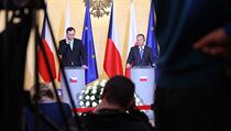 Nečas (left) and Tusk are both pro-nuclear, but may take different stands on ‘stress tests’ Nečas (left) and Tusk are both pro-nuclear, but may take different stands on ‘stress tests’