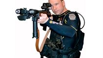 Anders Behring Breivik dle svého právníka uznal svou odpovědnost. „Uvědomoval si, že obě akce byly hrůzné, podle jeho mínění však byly nezbytné,“ uvedl pro norská média Breivikův právník Geir Lippestad. Anders Behring Breivik dle svého právníka uznal svou odpovědnost. „Uvědomoval si, že obě akce byly hrůzné, podle jeho mínění však byly nezbytné,“ uvedl pro norská média Breivikův právník Geir Lippestad.