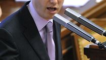 Šéf ČSSD Bohuslav Sobotka má pravdu, že si žádná ze tří vládních stran předčasné volby nepřeje, ale není tomu tak, že by se jich všechny tři bály. Šéf ČSSD Bohuslav Sobotka má pravdu, že si žádná ze tří vládních stran předčasné volby nepřeje, ale není tomu tak, že by se jich všechny tři bály.
