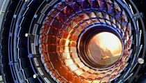 Energie, nebo černá díra? Evropská komise opět připomínkovala projekt Udržitelná energetika v Řeži (SUSEN), který se má soustředit na jaderné reaktory dalších generací. Energie, nebo černá díra? Evropská komise opět připomínkovala projekt Udržitelná energetika v Řeži (SUSEN), který se má soustředit na jaderné reaktory dalších generací.