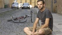 Napadený cyklista Michael Moureček: „Nejdřív vyhrožoval, že mi rozbije hubu, pak ale se slovy, že mě jde zabít, vytáhl pistoli.“ Napadený cyklista Michael Moureček: „Nejdřív vyhrožoval, že mi rozbije hubu, pak ale se slovy, že mě jde zabít, vytáhl pistoli.“