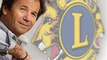 Nynější prezident Lion's Clubu Andor Šándor byl jedním z iniciátorů vyloučení Jaroslava Bartáka z tohoto hnutí. Nynější prezident Lion's Clubu Andor Šándor byl jedním z iniciátorů vyloučení Jaroslava Bartáka z tohoto hnutí.