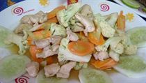 Cap cay je pokrm veskrze dietní, neřkuli dětský, protože se koření jen velmi jemně, a to solí, pepřem, případně zázvorem. Cap cay je pokrm veskrze dietní, neřkuli dětský, protože se koření jen velmi jemně, a to solí, pepřem, případně zázvorem.