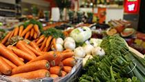 Čerstvá a zdravá zelenina se v představách lidí stala symbolem biopotravin. Čerstvá a zdravá zelenina se v představách lidí stala symbolem biopotravin.