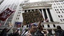 Protesty přímo na Wall Streetu, to tu dlouho nebylo. Protesty přímo na Wall Streetu, to tu dlouho nebylo.