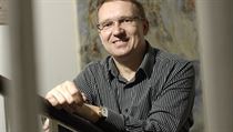 Bývalý předseda Fondu národního majetku Roman Češka poskytl ČESKÉ POZICI nebývale otevřený rozhovor o třináct let starých okolnostech v kauze MUS. Bývalý předseda Fondu národního majetku Roman Češka poskytl ČESKÉ POZICI nebývale otevřený rozhovor o třináct let starých okolnostech v kauze MUS.