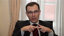 Vedoucí katedry politologie a sociologie Právnické fakulty UK Jan Kysela pochybuje o účelnosti přímé volby prezidenta podle novely zákona, kterou má nyní v rukou Senát. Vedoucí katedry politologie a sociologie Právnické fakulty UK Jan Kysela pochybuje o účelnosti přímé volby prezidenta podle novely zákona, kterou má nyní v rukou Senát.
