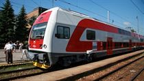 Škoda Transportation reportedly makes a net profit of Kč 60 million on each City Elephant (pictured) suburban train it sells to Czech Railways, which to date has ordered a total of 80 Škoda Transportation reportedly makes a net profit of Kč 60 million on each City Elephant (pictured) suburban train it sells to Czech Railways, which to date has ordered a total of 80