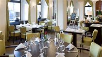 Elegantní restaurace Amade je otevřena více než rok a udržuje si vysokou úroveň. Elegantní restaurace Amade je otevřena více než rok a udržuje si vysokou úroveň.
