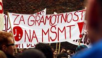 Vedení českého školství nedávno kritizovali v rámci Týden neklidu i studenti vysokých škol. Vedení českého školství nedávno kritizovali v rámci Týden neklidu i studenti vysokých škol.