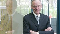 Církve by měly podle Cyrila Svobody nabízet oponenturu k vládní politice. Jejich nynější závislot na státu to ale neumožňuje. Církve by měly podle Cyrila Svobody nabízet oponenturu k vládní politice. Jejich nynější závislot na státu to ale neumožňuje.