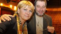 Eliška Balzerová a Tomáš Töpfer jsou s Divadlem na Fidlovačce nerozlučně spjati od jeho počátků. Eliška Balzerová a Tomáš Töpfer jsou s Divadlem na Fidlovačce nerozlučně spjati od jeho počátků.