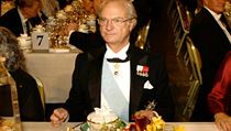 Jeho výsost Karel XVI. Gustav každoročně předává Nobelovy ceny, nyní se dvakrát setká i s českým premiérem, aby hovořili o vědě a výzkumu. Nejen při slavnostní večeři. Jeho výsost Karel XVI. Gustav každoročně předává Nobelovy ceny, nyní se dvakrát setká i s českým premiérem, aby hovořili o vědě a výzkumu. Nejen při slavnostní večeři.