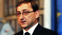 Náměstek ministra obrany Rudolf Blažek (na snímku) býval pravou rukou exprimátora Pavla Béma. Náměstek ministra obrany Rudolf Blažek (na snímku) býval pravou rukou exprimátora Pavla Béma.