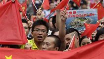 Číňané protestují 18. září, v den výročí japonské anexe Mandžuska, proti Japonsku. Původní záminkou je spor o souostroví Sensaku, čínsky Tiao-jü. Číňané protestují 18. září, v den výročí japonské anexe Mandžuska, proti Japonsku. Původní záminkou je spor o souostroví Sensaku, čínsky Tiao-jü.