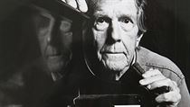 John Cage (1912–1992) byl oslaven v New Yorku na festivalu Beyond Cage. John Cage (1912–1992) byl oslaven v New Yorku na festivalu Beyond Cage.