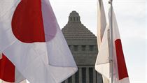 O skutečných vojenských schopnostech Japonska se dlouho nemluvilo. Téma nebylo politicky korektní. To se po nadcházejících volbách nepochybně změní. O skutečných vojenských schopnostech Japonska se dlouho nemluvilo. Téma nebylo politicky korektní. To se po nadcházejících volbách nepochybně změní.