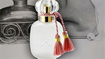 V popředí Lotus Rose, nejnovější parfém firmy Les Parfums de Rosine. V pozadí parfém Balcon z roku 1922. Paul Poiret se při navrhování jeho flakonu nechal dle svých slov inspirovat pařížskými balkony. V popředí Lotus Rose, nejnovější parfém firmy Les Parfums de Rosine. V pozadí parfém Balcon z roku 1922. Paul Poiret se při navrhování jeho flakonu nechal dle svých slov inspirovat pařížskými balkony.