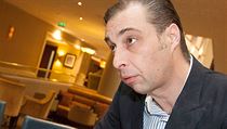Ondřej Palounek poukazuje na to, že není jediným významným členem pražské ODS, který s sebou nese škraloup z minulosti. Ondřej Palounek poukazuje na to, že není jediným významným členem pražské ODS, který s sebou nese škraloup z minulosti.
