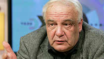 „Evropská unie je velice podobná sovětskému modelu, i když je to taková ‚měkká‘ kopie,“ říká Vladimir Bukovskij. „Evropská unie je velice podobná sovětskému modelu, i když je to taková ‚měkká‘ kopie,“ říká Vladimir Bukovskij.