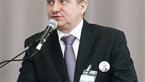 Vratislav Mynář – budoucí kancléř prezidenta Miloše Zemana. Vratislav Mynář – budoucí kancléř prezidenta Miloše Zemana.