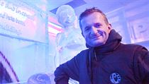 „Vedle běžné spotřeby ledu v potravinářství se jeho důmyslnější zpracování datuje někdy na přelomu 19. a 20. století,“ říká Marek Košmider. „Vedle běžné spotřeby ledu v potravinářství se jeho důmyslnější zpracování datuje někdy na přelomu 19. a 20. století,“ říká Marek Košmider.