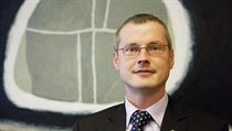 „Máme teď úplně jiné problémy, než že by hrozilo přehřátí ekonomiky s inflačními tlaky,“ říká viceguvernér ČNB Vladimír Tomšík. „Máme teď úplně jiné problémy, než že by hrozilo přehřátí ekonomiky s inflačními tlaky,“ říká viceguvernér ČNB Vladimír Tomšík.