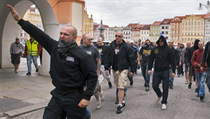 Sobota 29. června. Pochod demonstrantů z českobudějovického náměstí. Sobota 29. června. Pochod demonstrantů z českobudějovického náměstí.