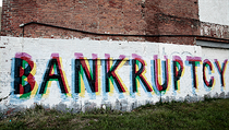 Streetartoví umělci vytvořili dílo symbolizující dnešní situaci města na zdi jedné z prázdných budov na Grand River Avenue v Detroitu. Streetartoví umělci vytvořili dílo symbolizující dnešní situaci města na zdi jedné z prázdných budov na Grand River Avenue v Detroitu.