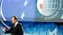Letošní Ekonomické fórum zahájil projevem polský premiér Donald Tusk. A jeho ústy promluvila finanční krize. Letošní Ekonomické fórum zahájil projevem polský premiér Donald Tusk. A jeho ústy promluvila finanční krize.