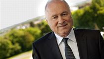 Profesor Jiří Balík vede suchdolskou univerzitu od roku 2010, počátkem října se stal vybraným kandidátem na rektora i pro další období až do roku 2018, když porazil prof. Petra Skleničku. Profesor Jiří Balík vede suchdolskou univerzitu od roku 2010, počátkem října se stal vybraným kandidátem na rektora i pro další období až do roku 2018, když porazil prof. Petra Skleničku.