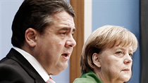 Koaliční partneři Sigmar Gabriel (SPD) a Angela Merkelová (CDU) se dohodli. Co na to v referendu odpoví řadoví sociální demokraté? Koaliční partneři Sigmar Gabriel (SPD) a Angela Merkelová (CDU) se dohodli. Co na to v referendu odpoví řadoví sociální demokraté?